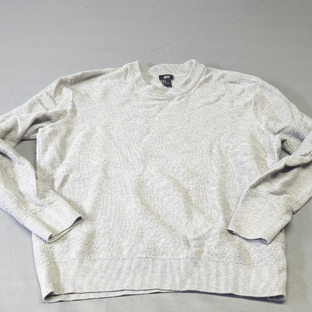 H&M Light Gray Men's Crewneck Sweater